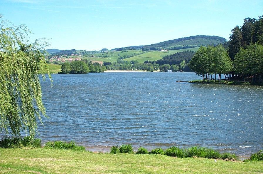 Le Clos Fleuri Bourg-de-Thizy Exteriér fotografie